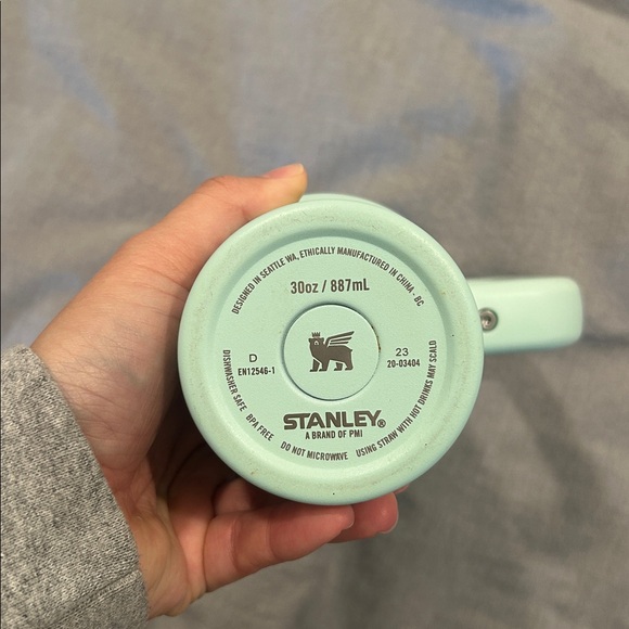 Stanley 30oz Quencher tumbler - Picture 5 of 5